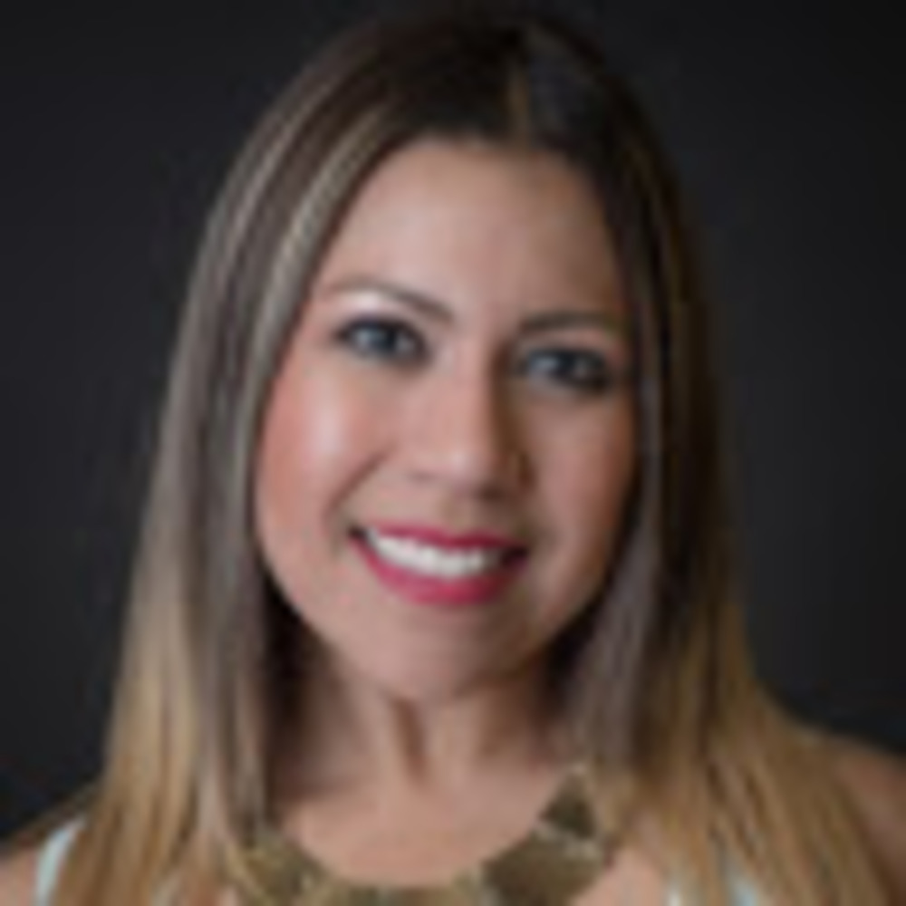 Meet your Posher, Denise